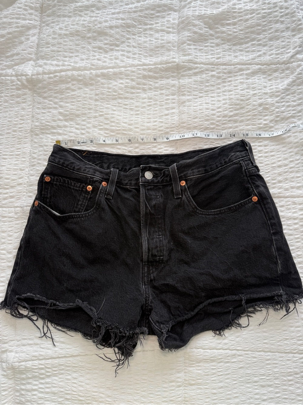 Levi’s Women’s 501 Original Shorts Black Size 30
